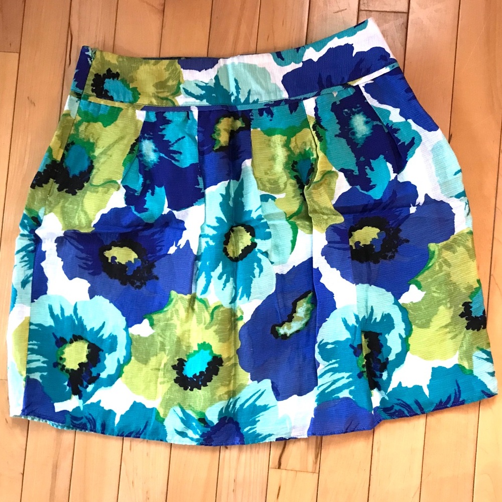 Linen loft floral skirt 2p